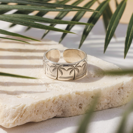 Tropical Palm Tree Ring
