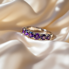 Enchanting White Gold Amethyst Ring